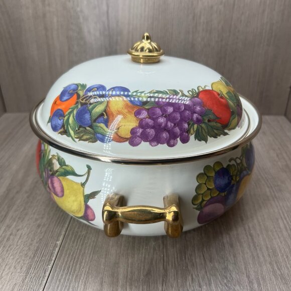 Cornucopia Enamel On Steel 3 Quart Covered Casserole Fruit Pattern Brass Handle - Picture 5 of 13